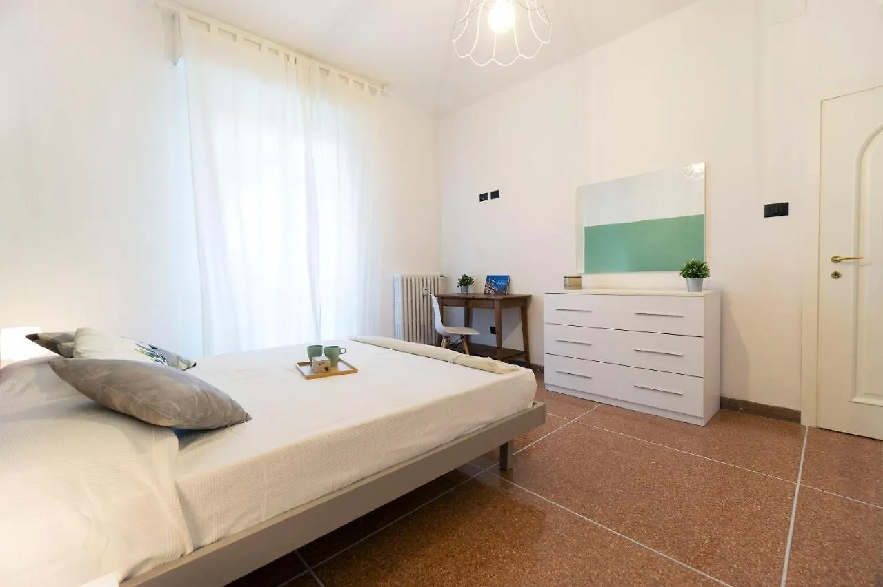 Realkasa Kharkov Apartment Bolonia 0*,